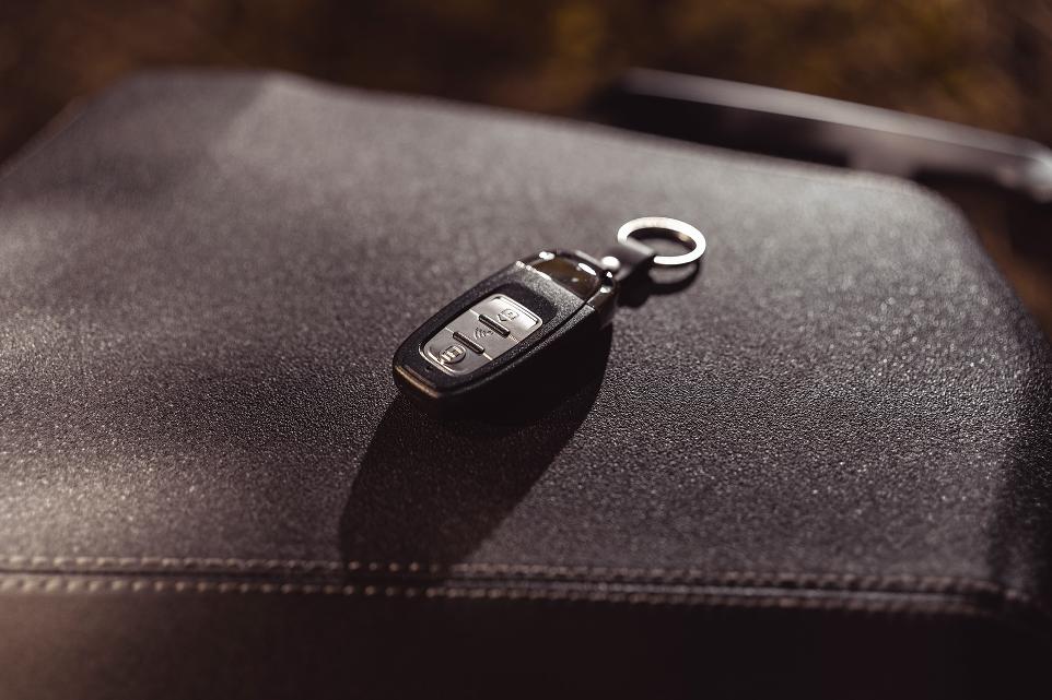 [Smart Key] El STORM-V +  incorpora características como Smart Key, USB y conectividad Bluetooth