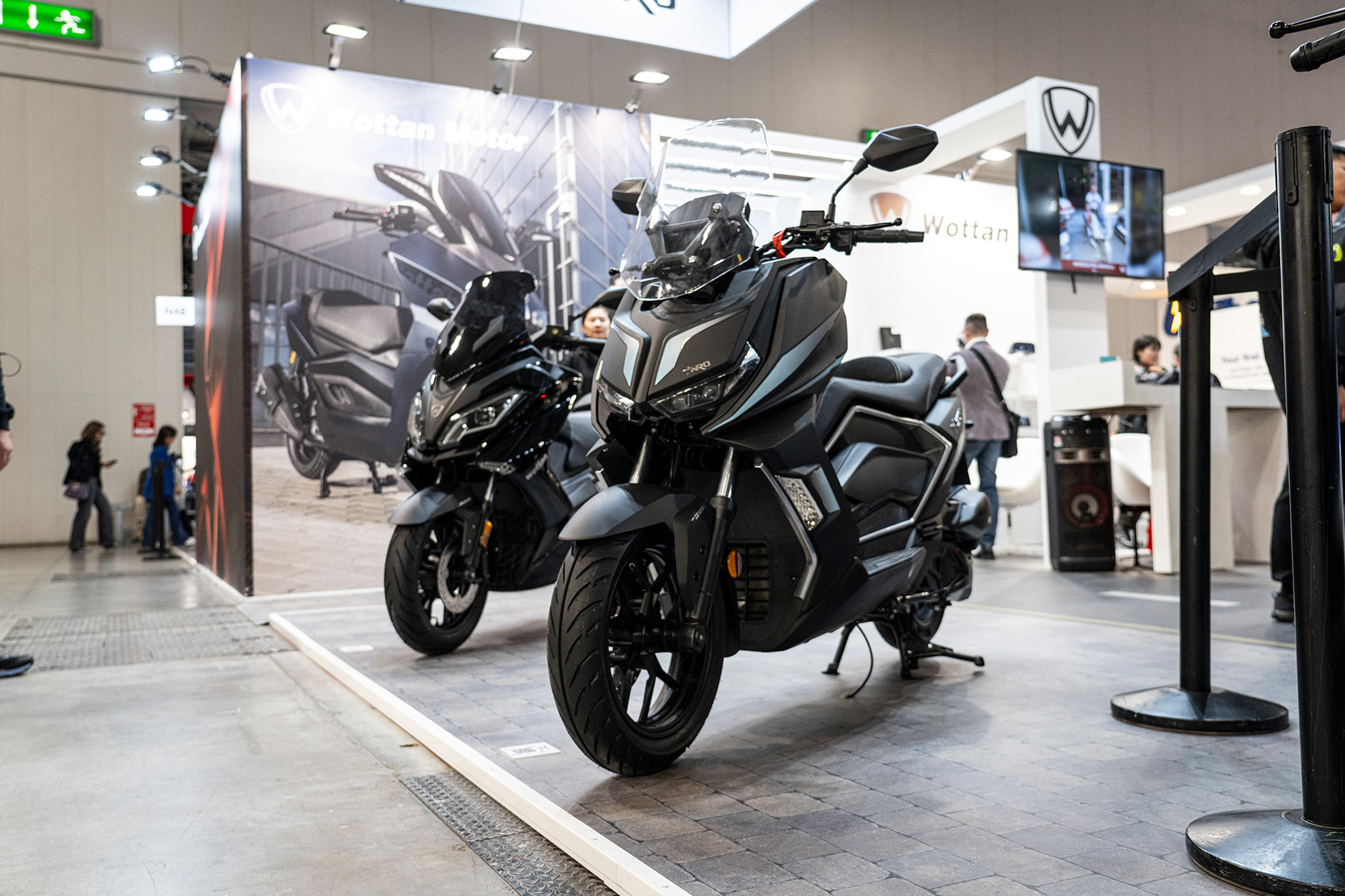 [EICMA 2023 - WOTTAN MOTOR] X-SUV y edición especial del STORM-S en color TOTAL BLACK