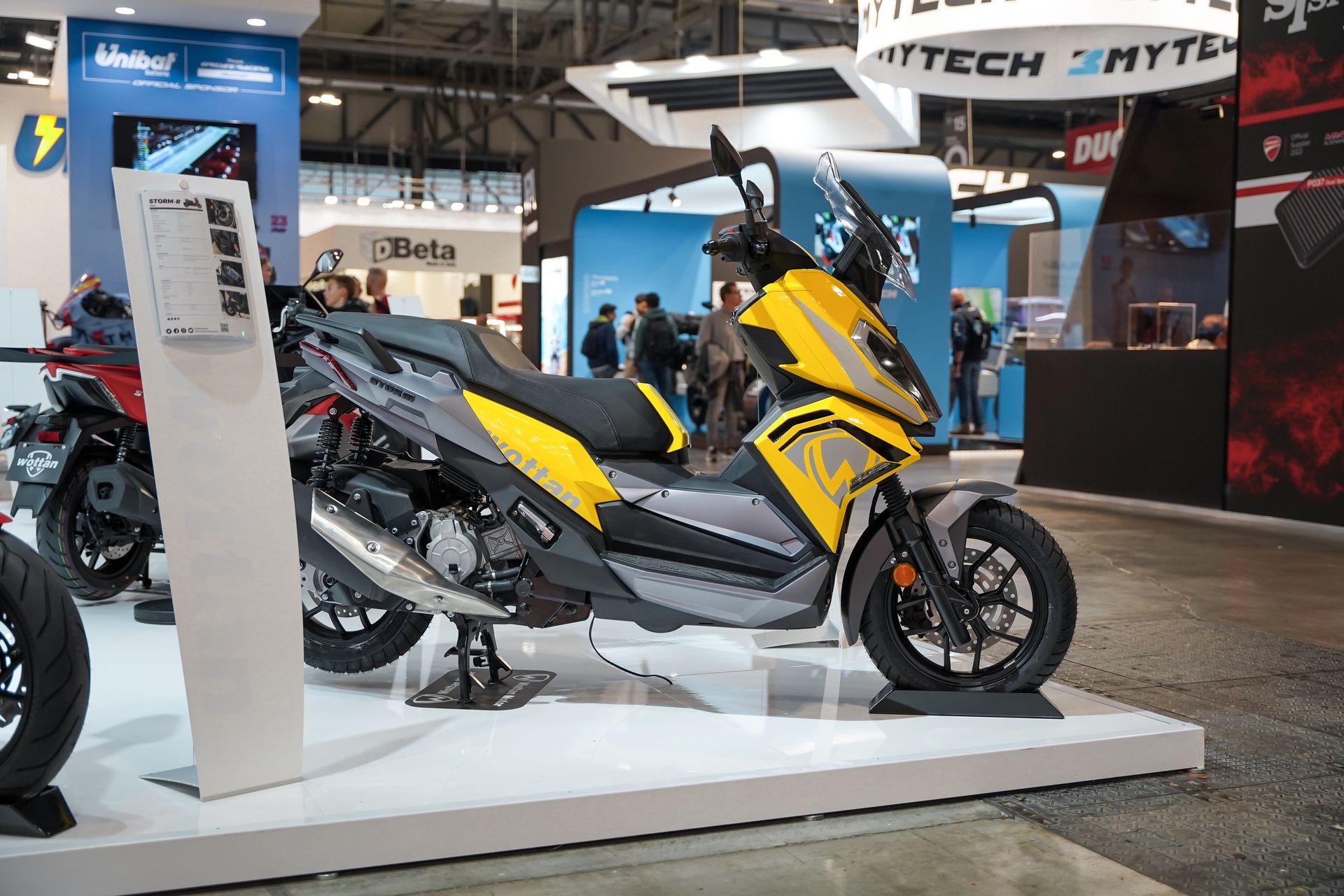 [EICMA 2022 - WOTTAN MOTOR] STORM-V en Racing Yellow